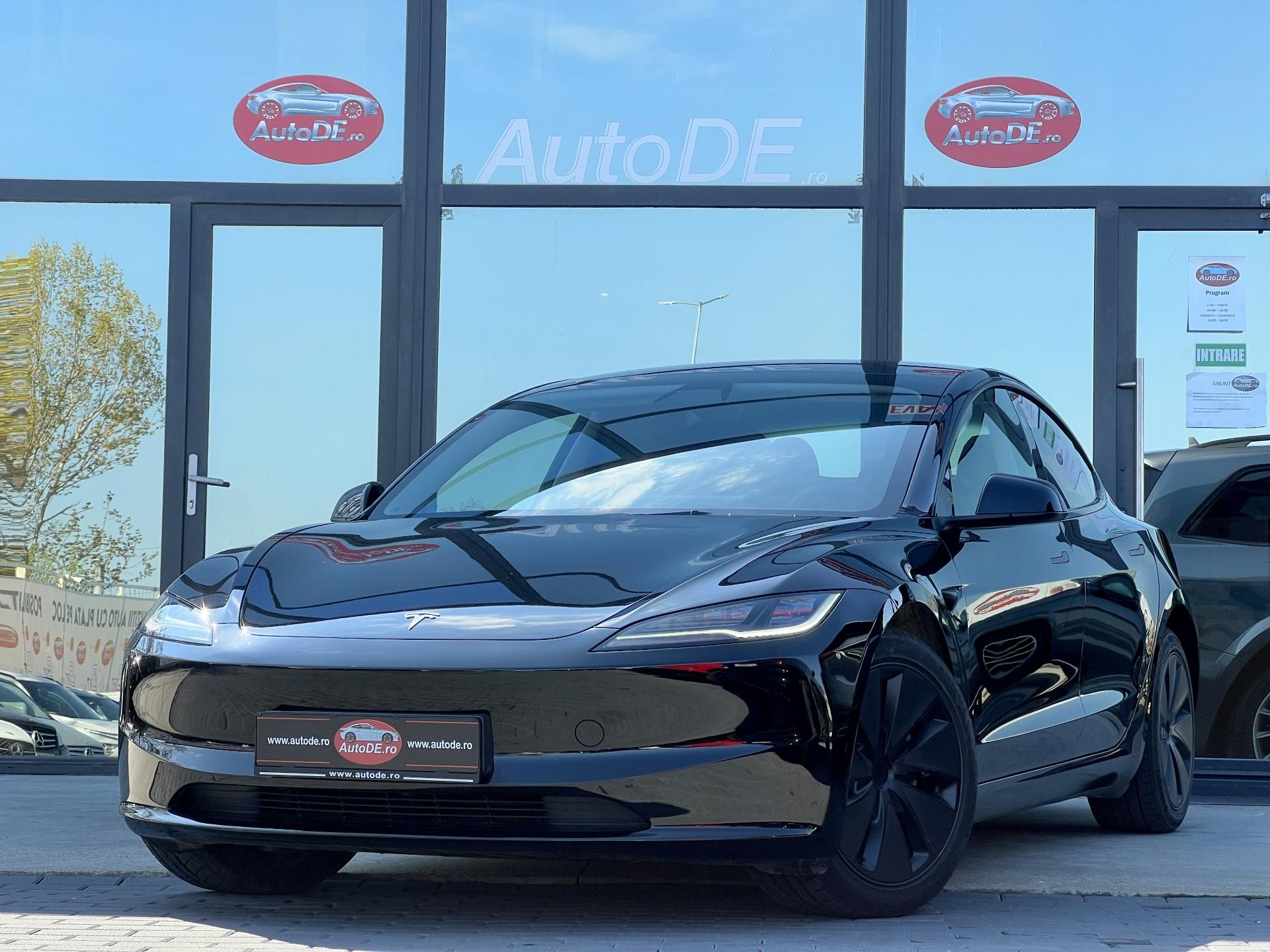 Tesla-Model 3
