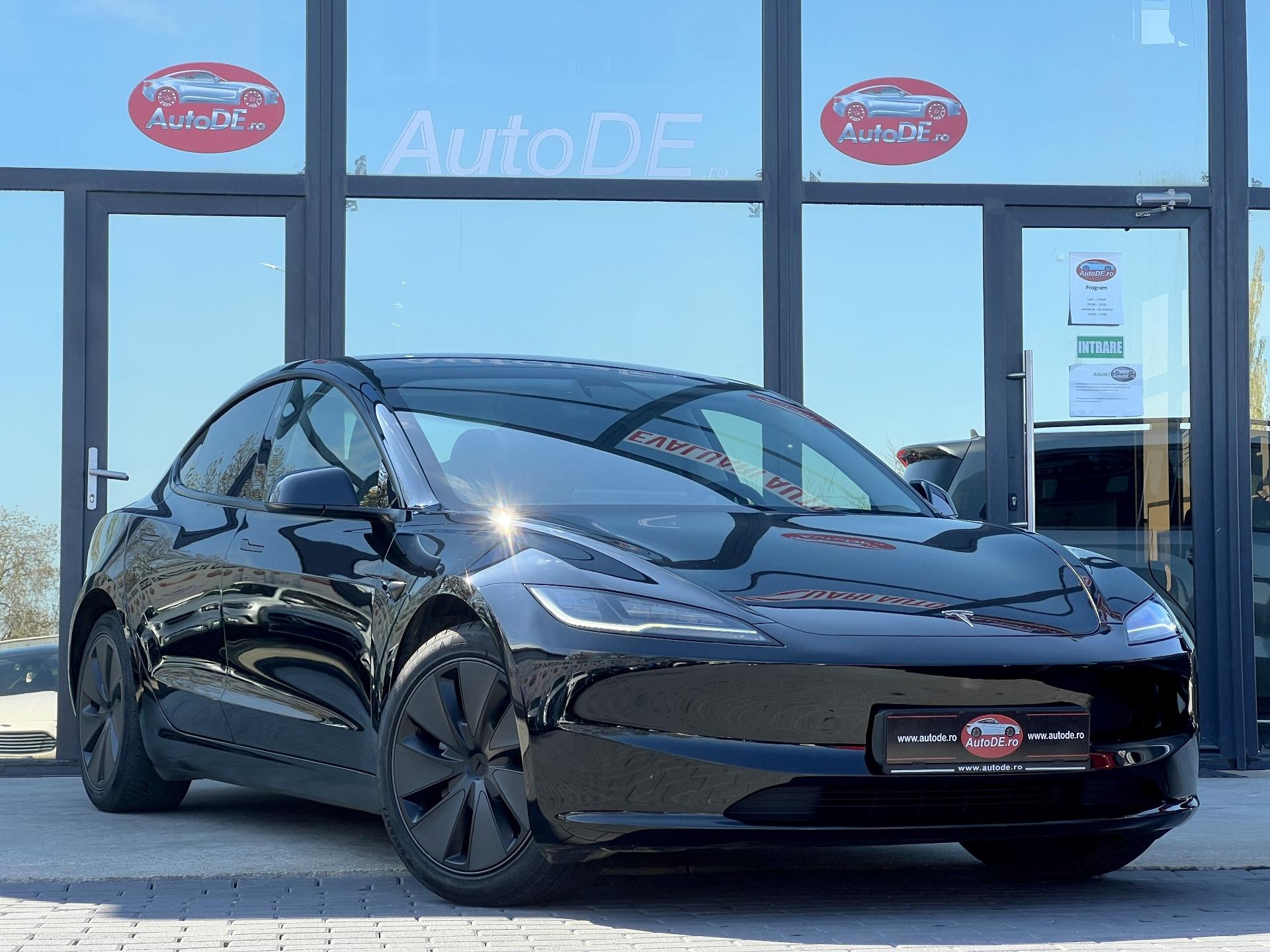 Tesla-Model 3