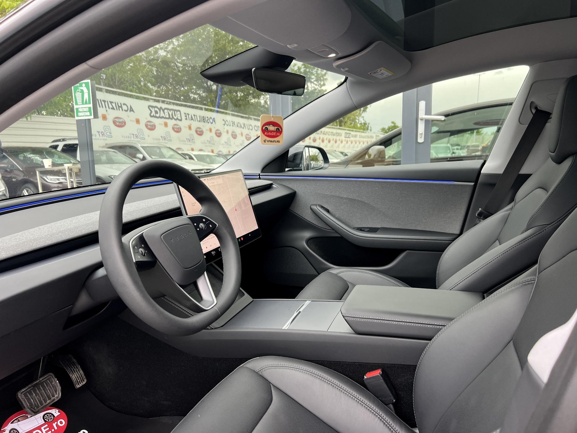 Tesla-Model 3