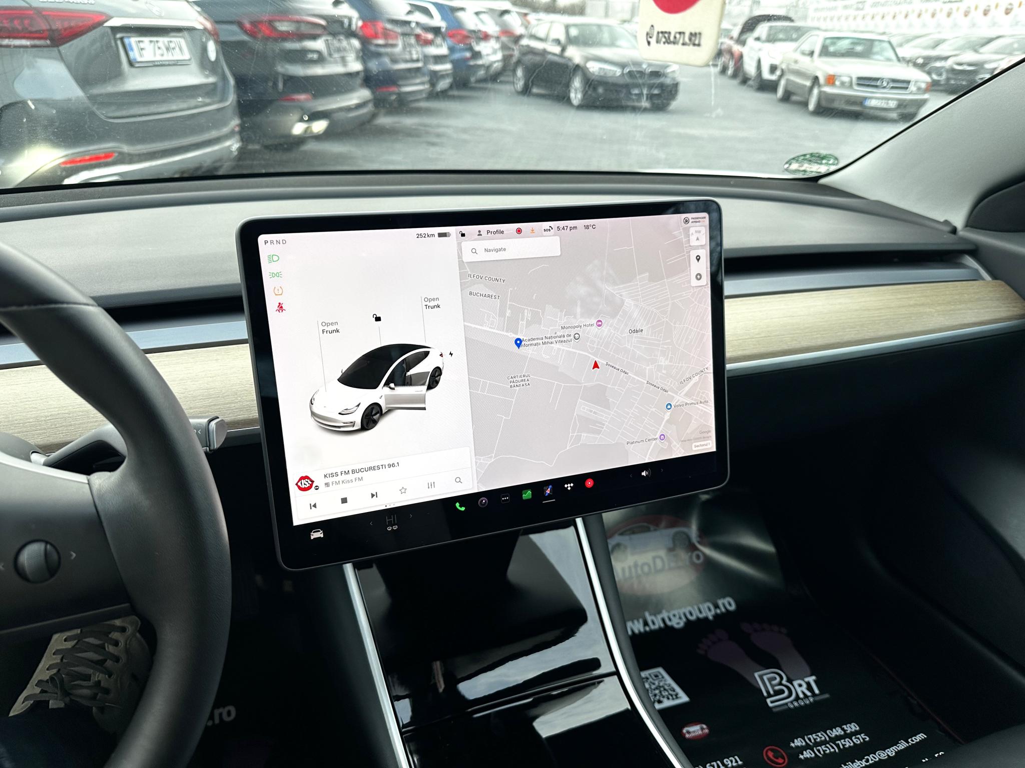 Tesla-Model 3
