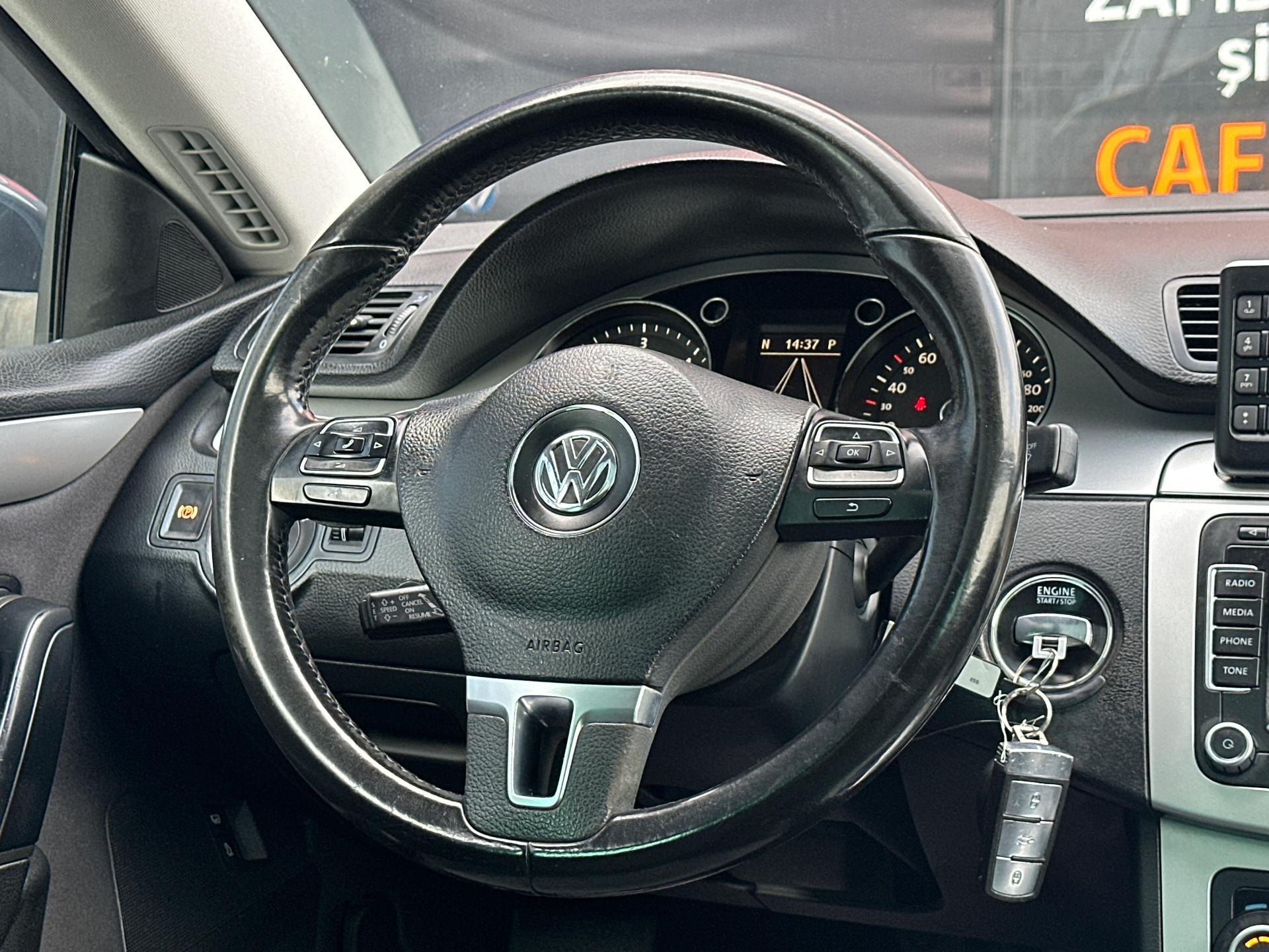 Volkswagen-Passat CC