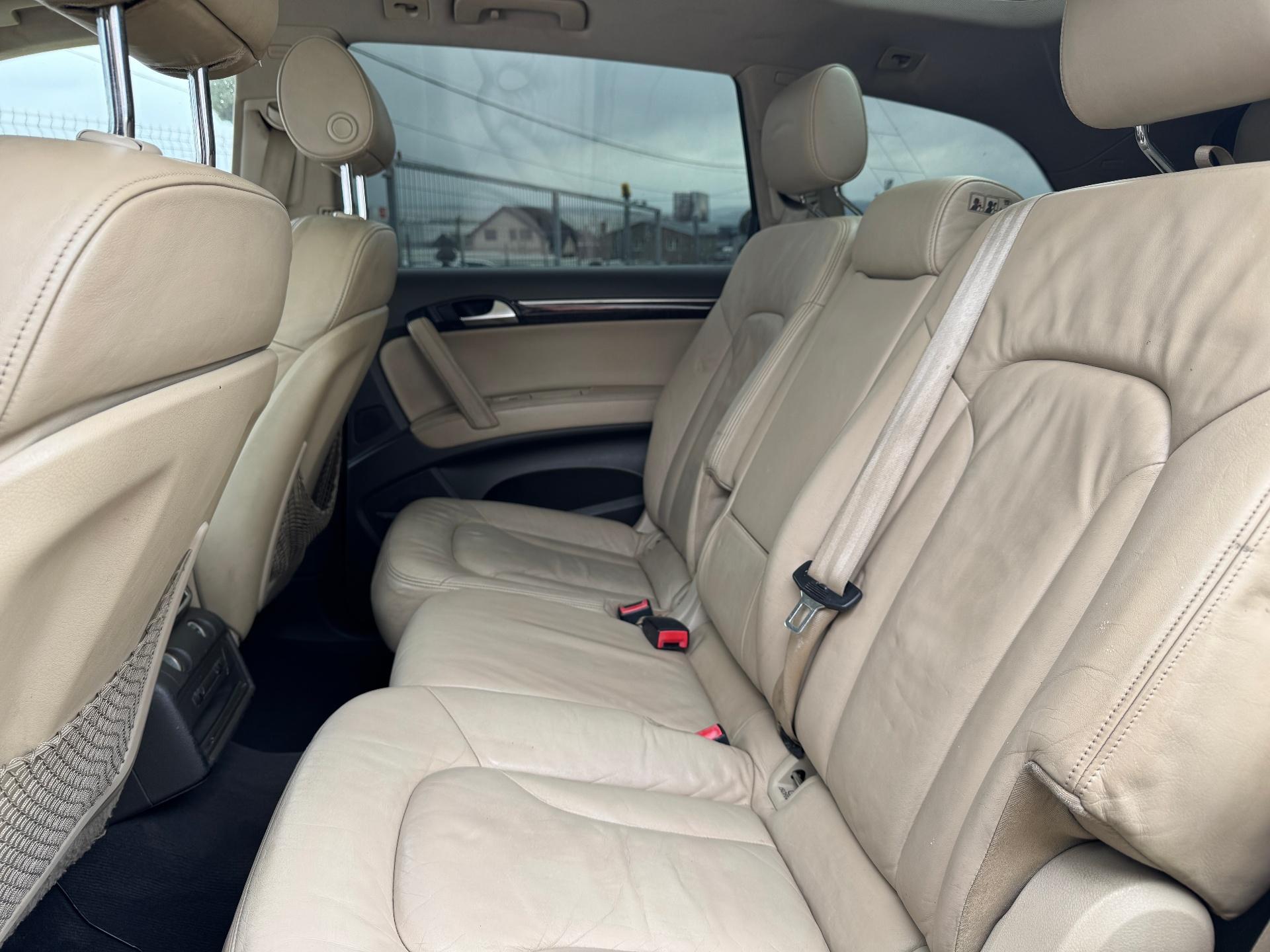 Audi-Q7