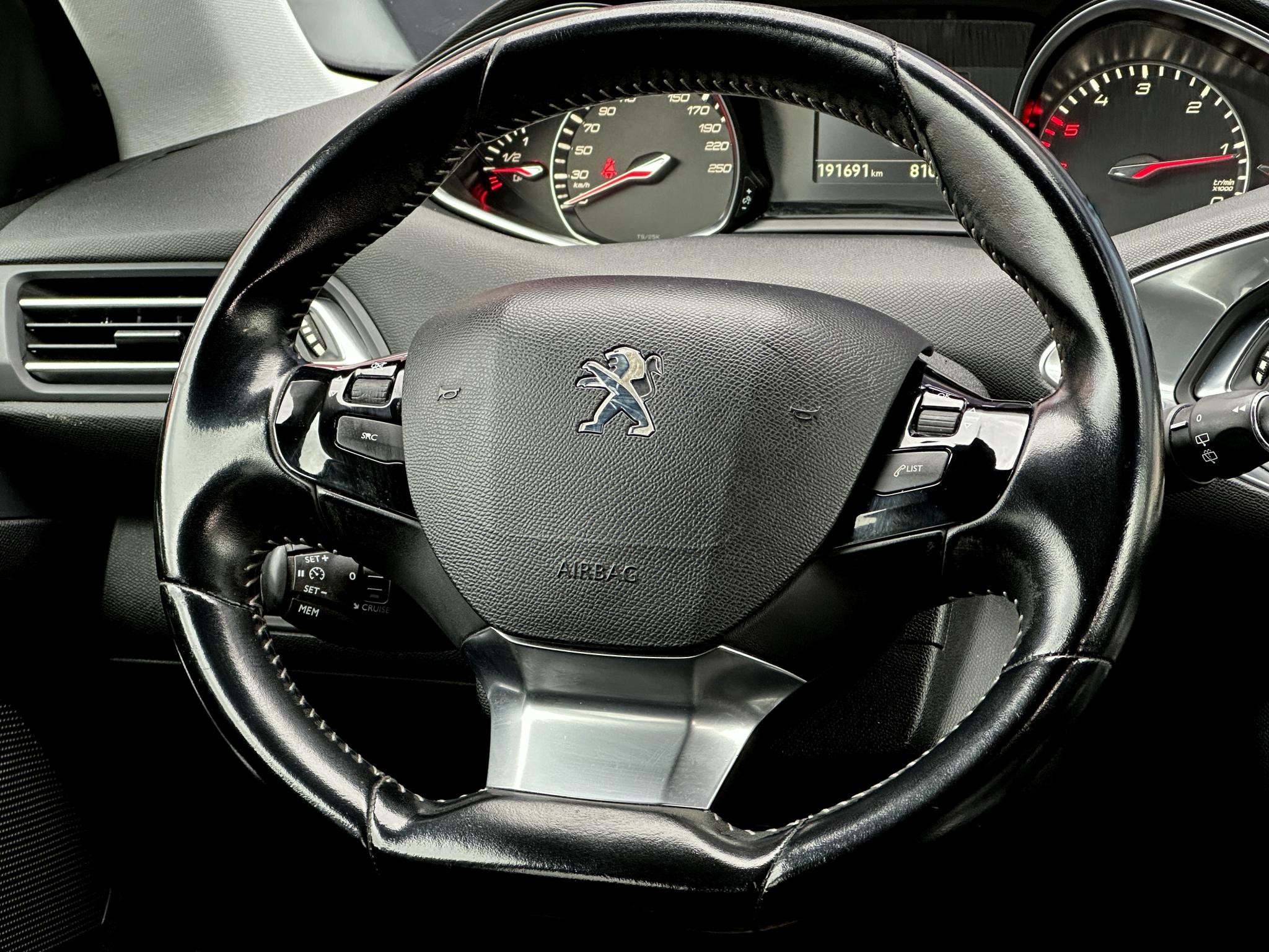 Peugeot-308