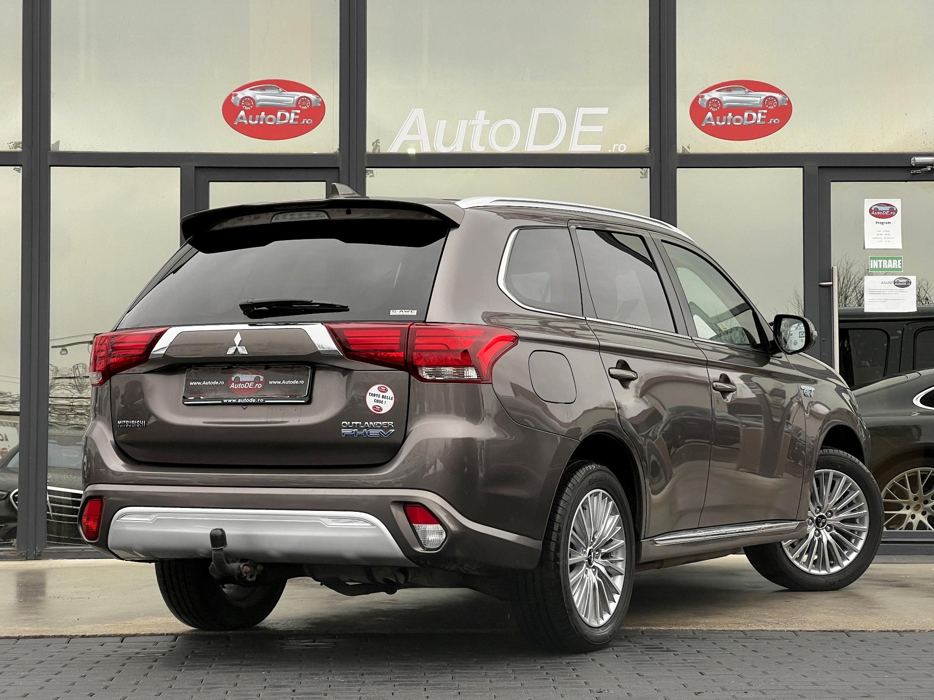 Mitsubishi-Outlander