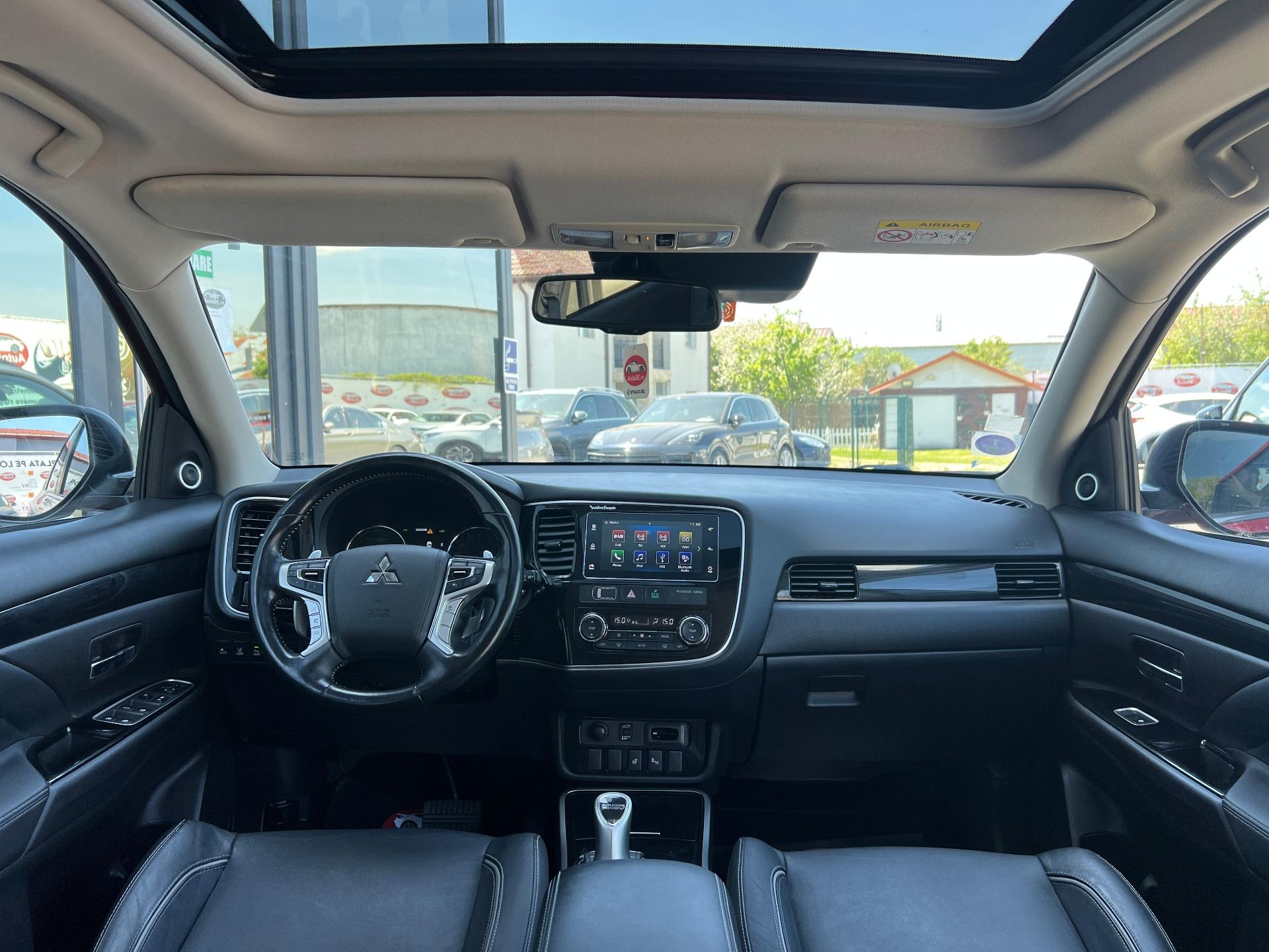 Mitsubishi-Outlander