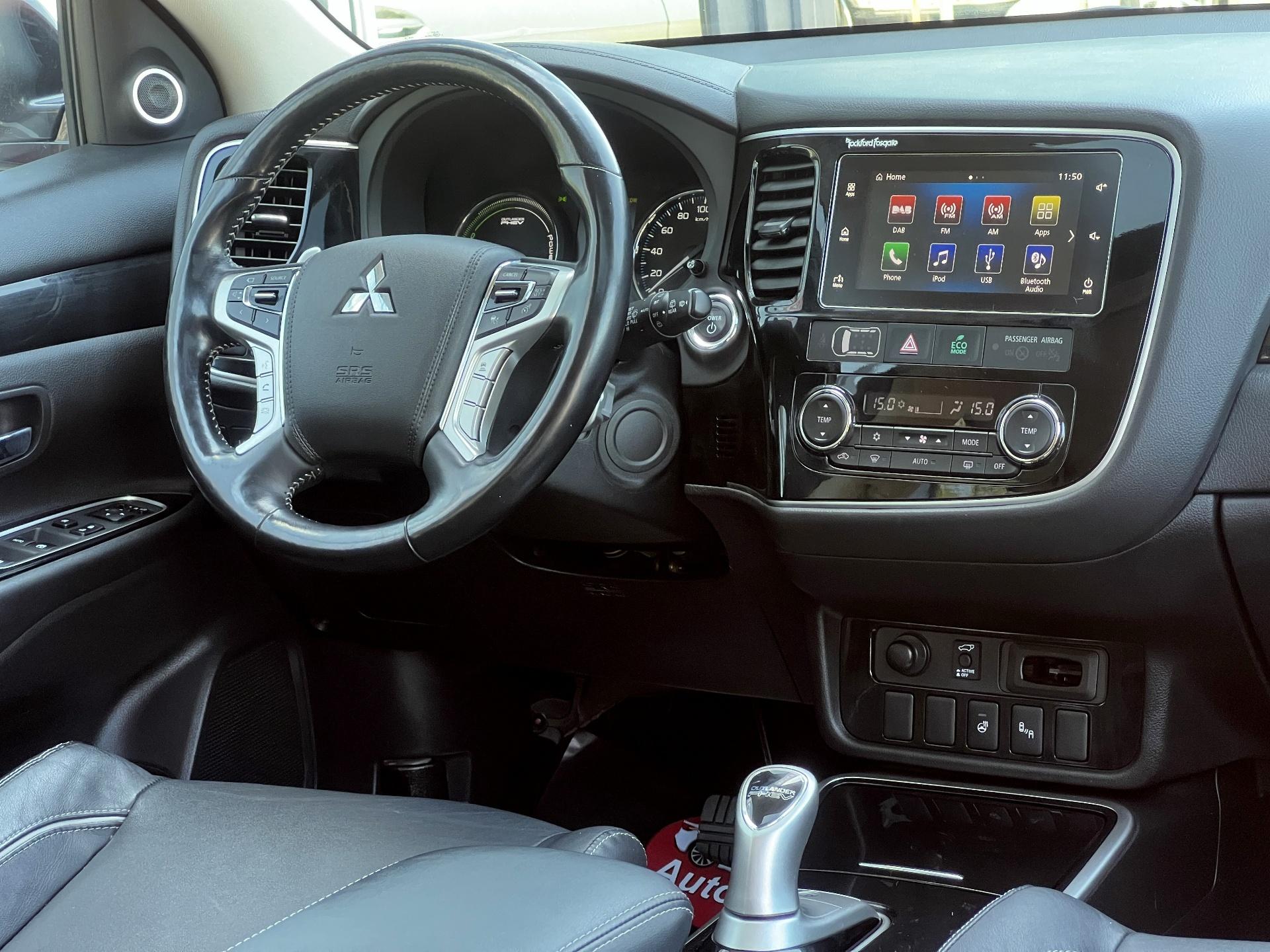 Mitsubishi-Outlander