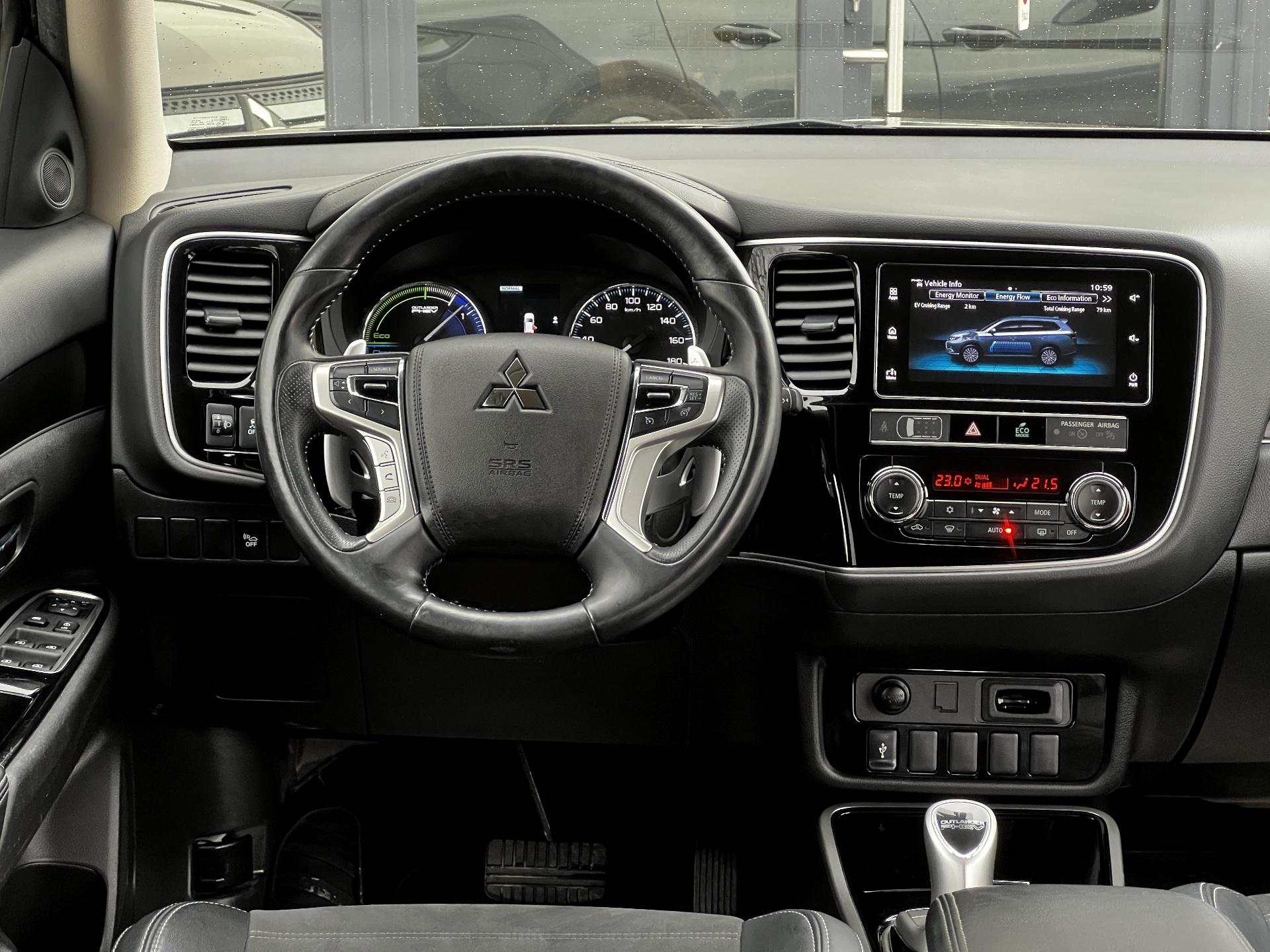 Mitsubishi-Outlander