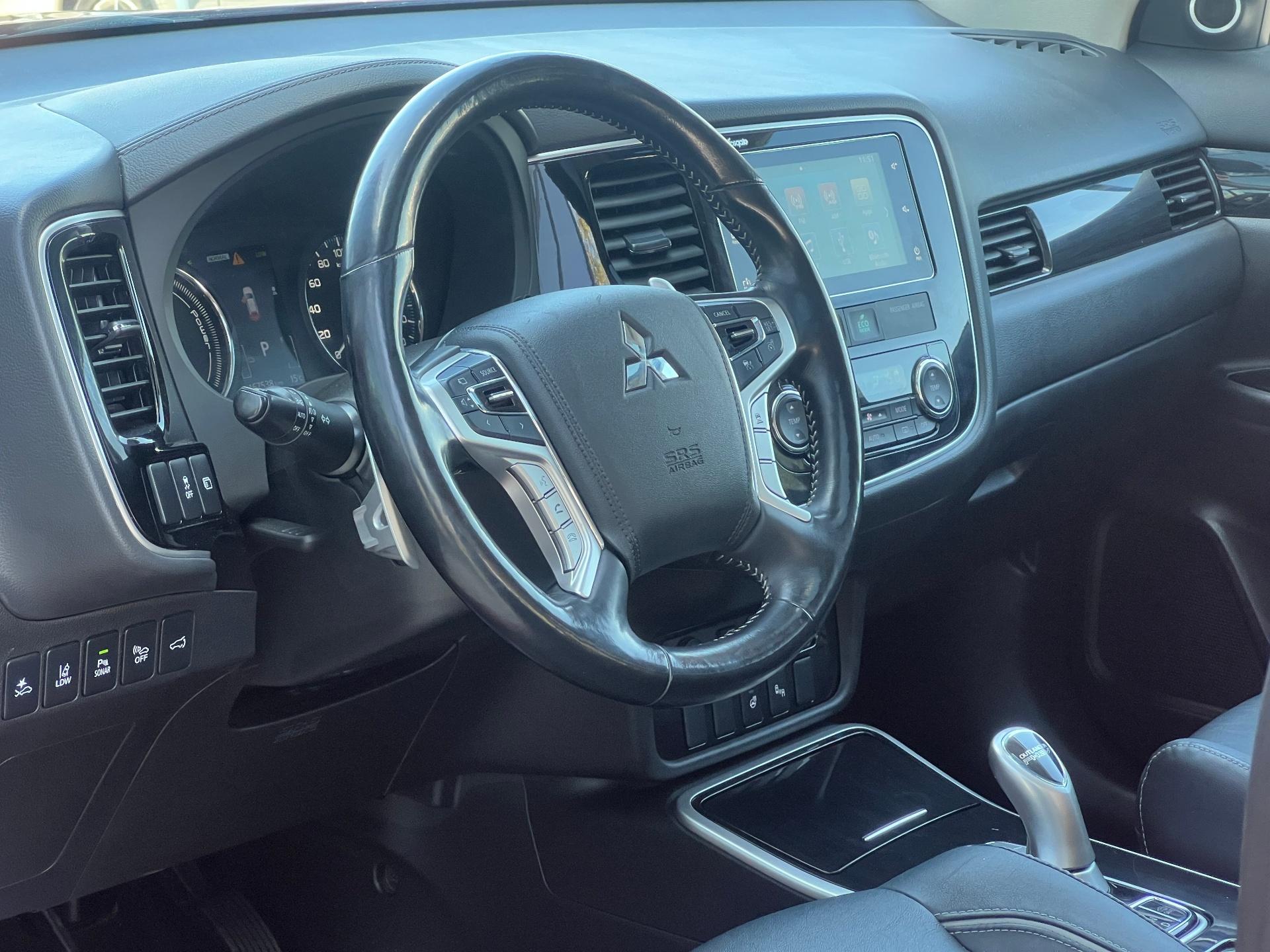 Mitsubishi-Outlander