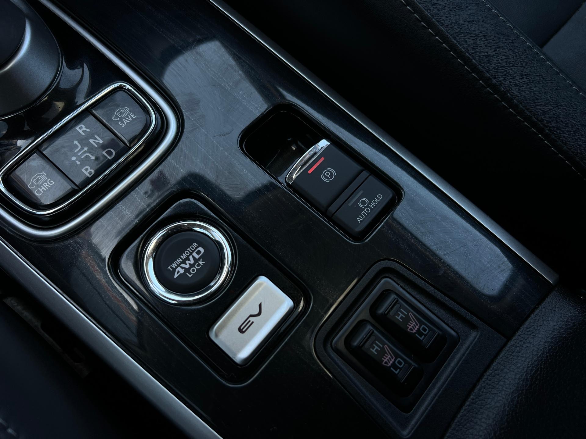 Mitsubishi-Outlander