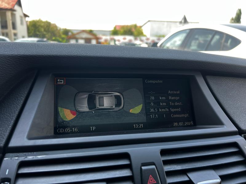 Car Thumb