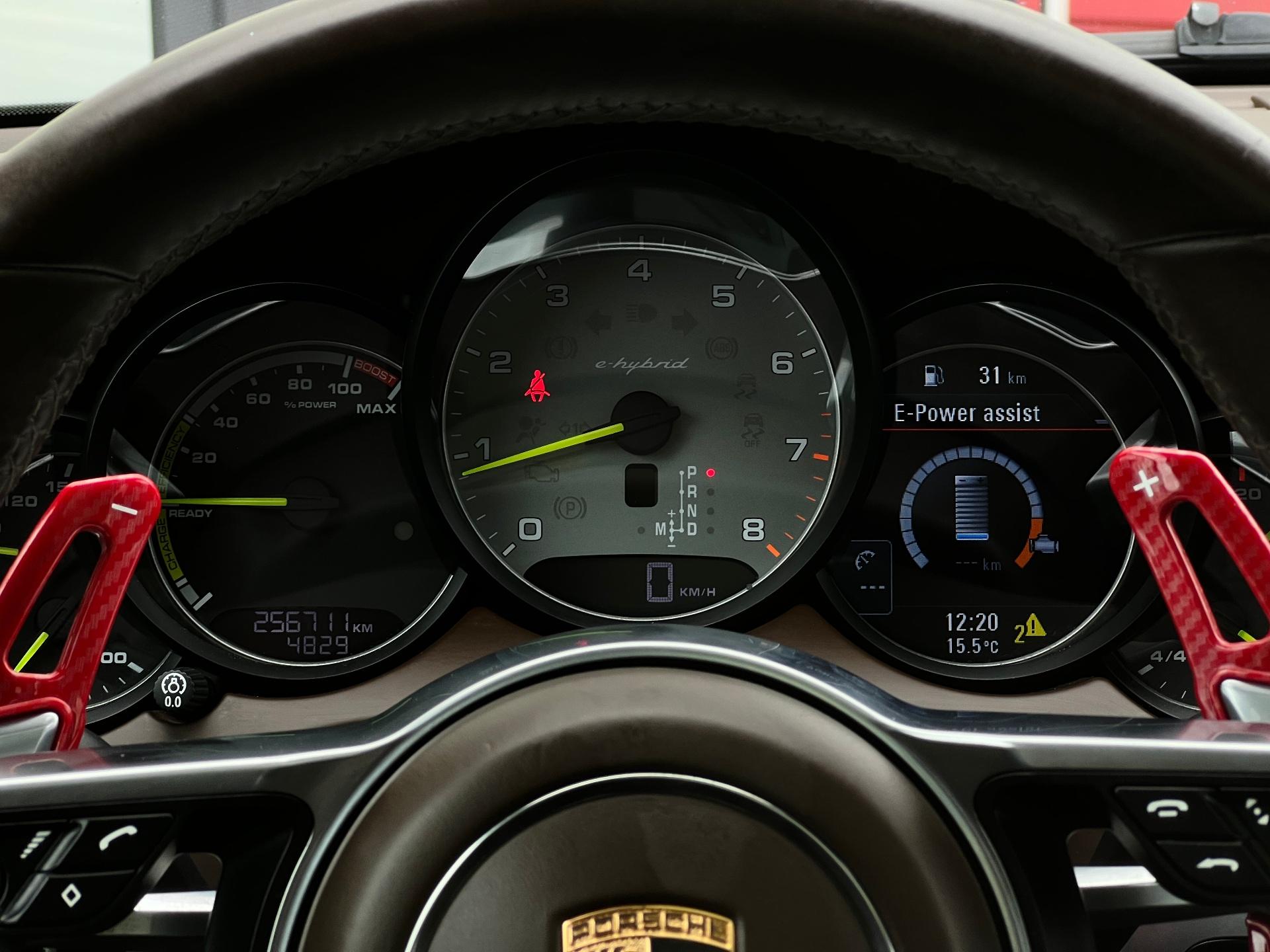 Porsche-Cayenne
