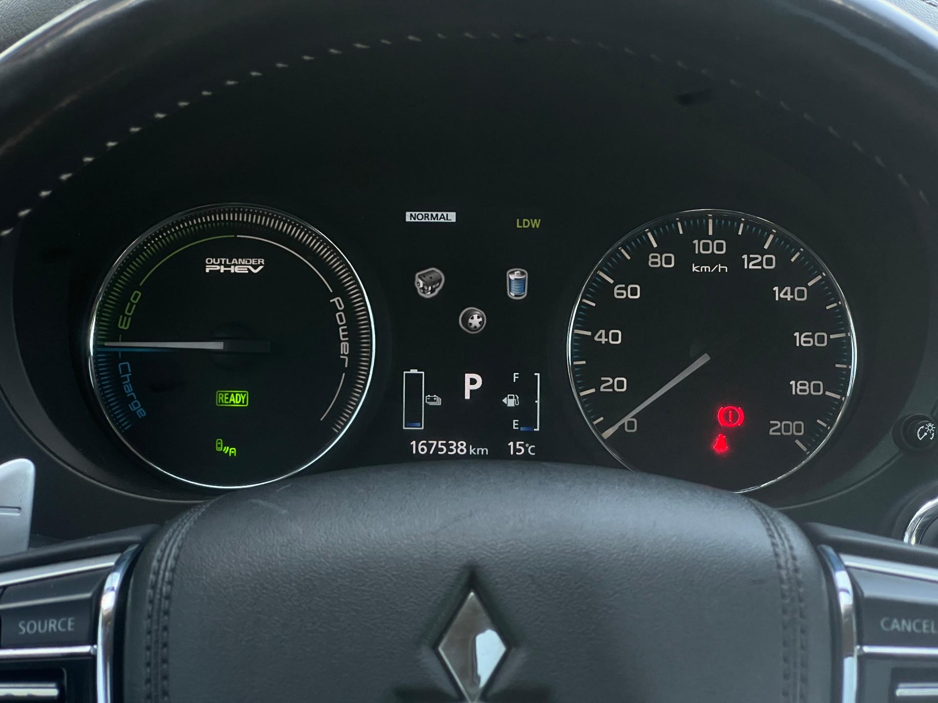 Mitsubishi-Outlander