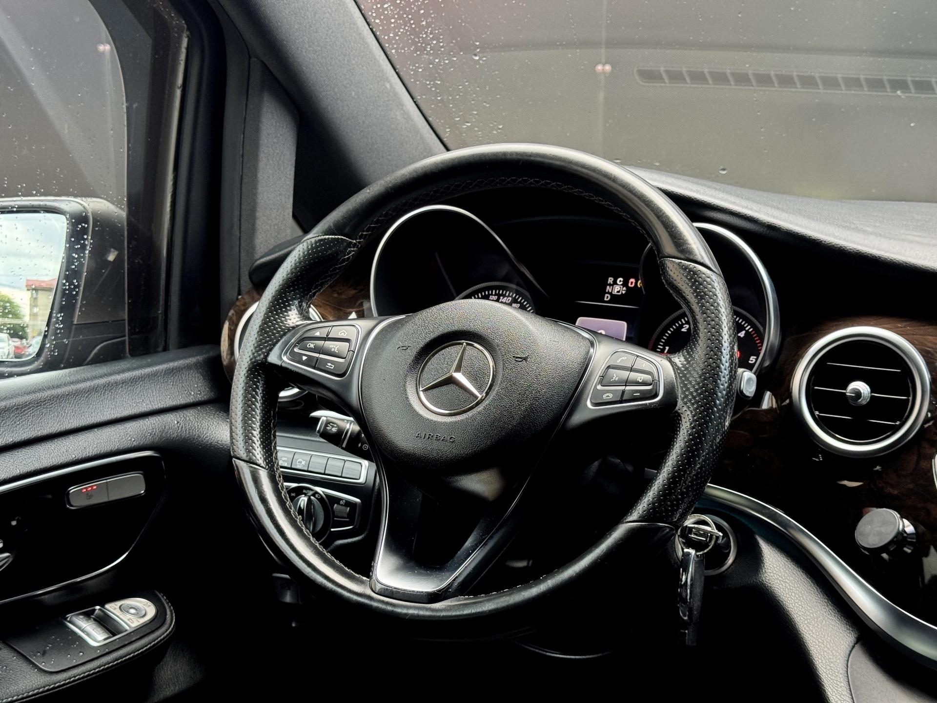 Mercedes-Benz-V