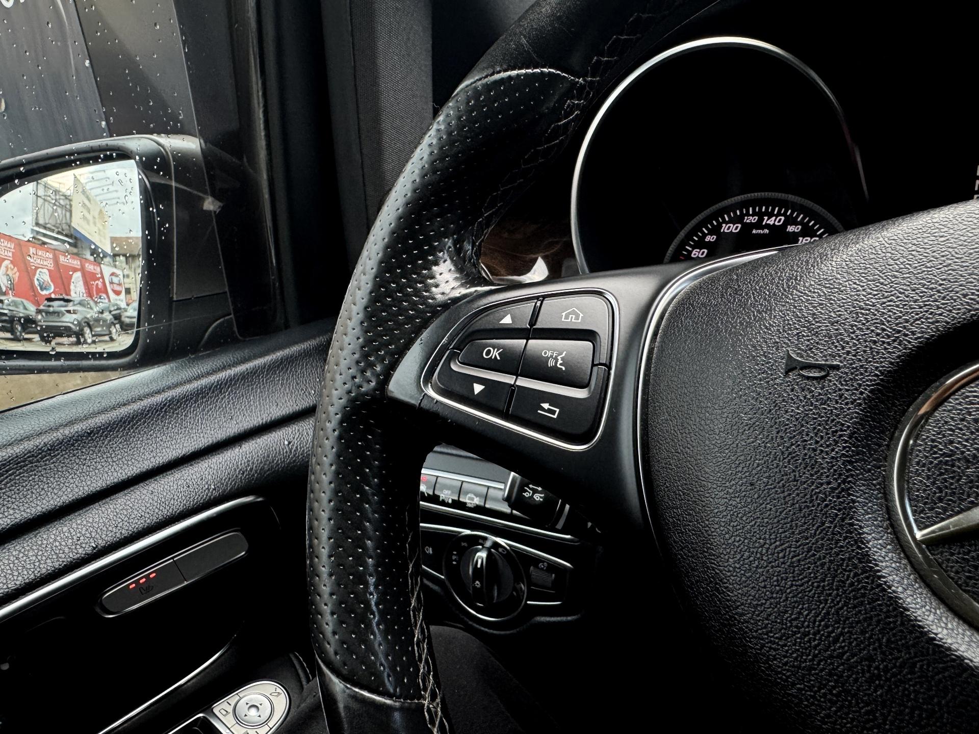 Mercedes-Benz-V