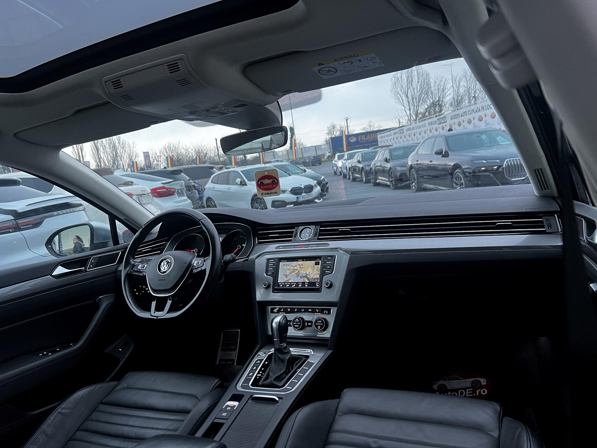 Volkswagen-Passat Alltrack