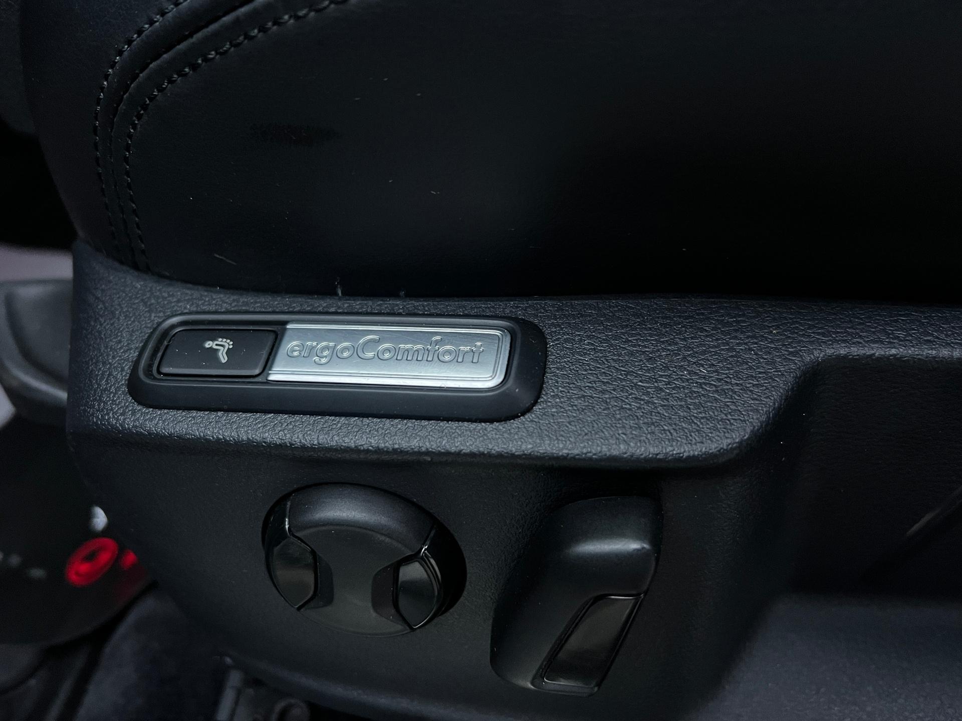 Volkswagen-Passat Alltrack