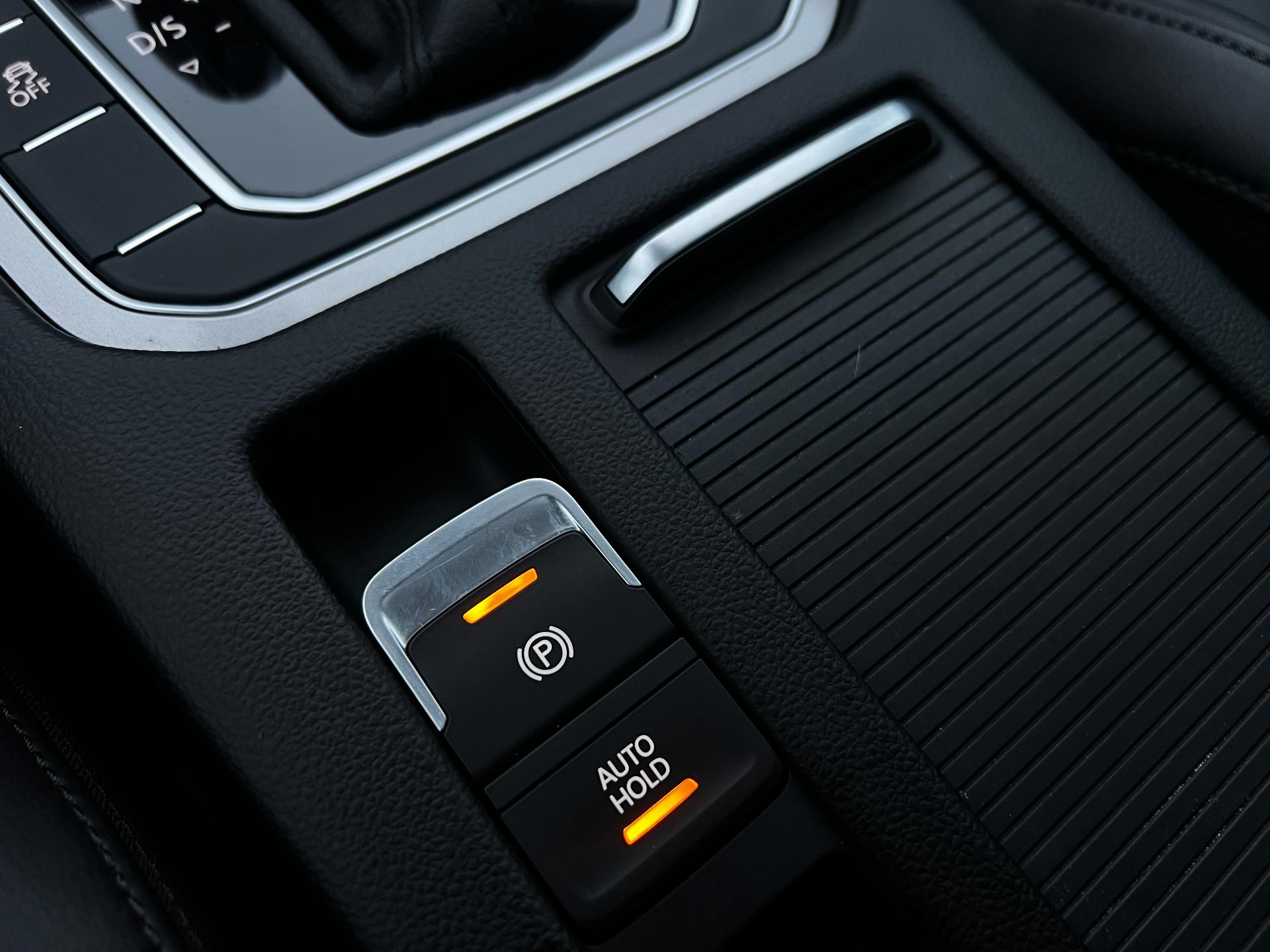 Volkswagen-Passat Alltrack