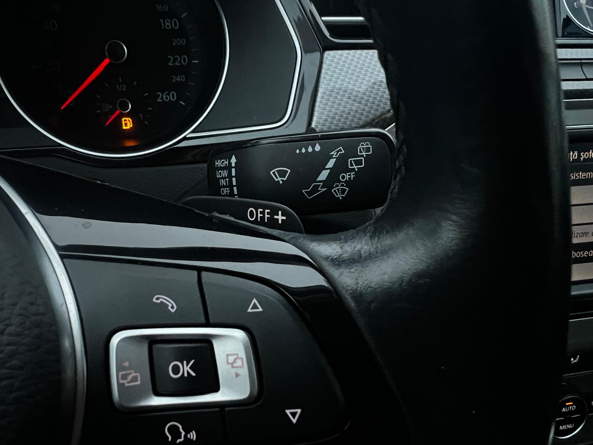 Volkswagen-Passat Alltrack