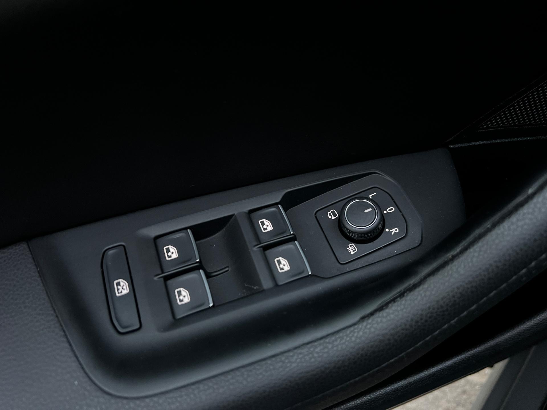 Volkswagen-Passat Alltrack