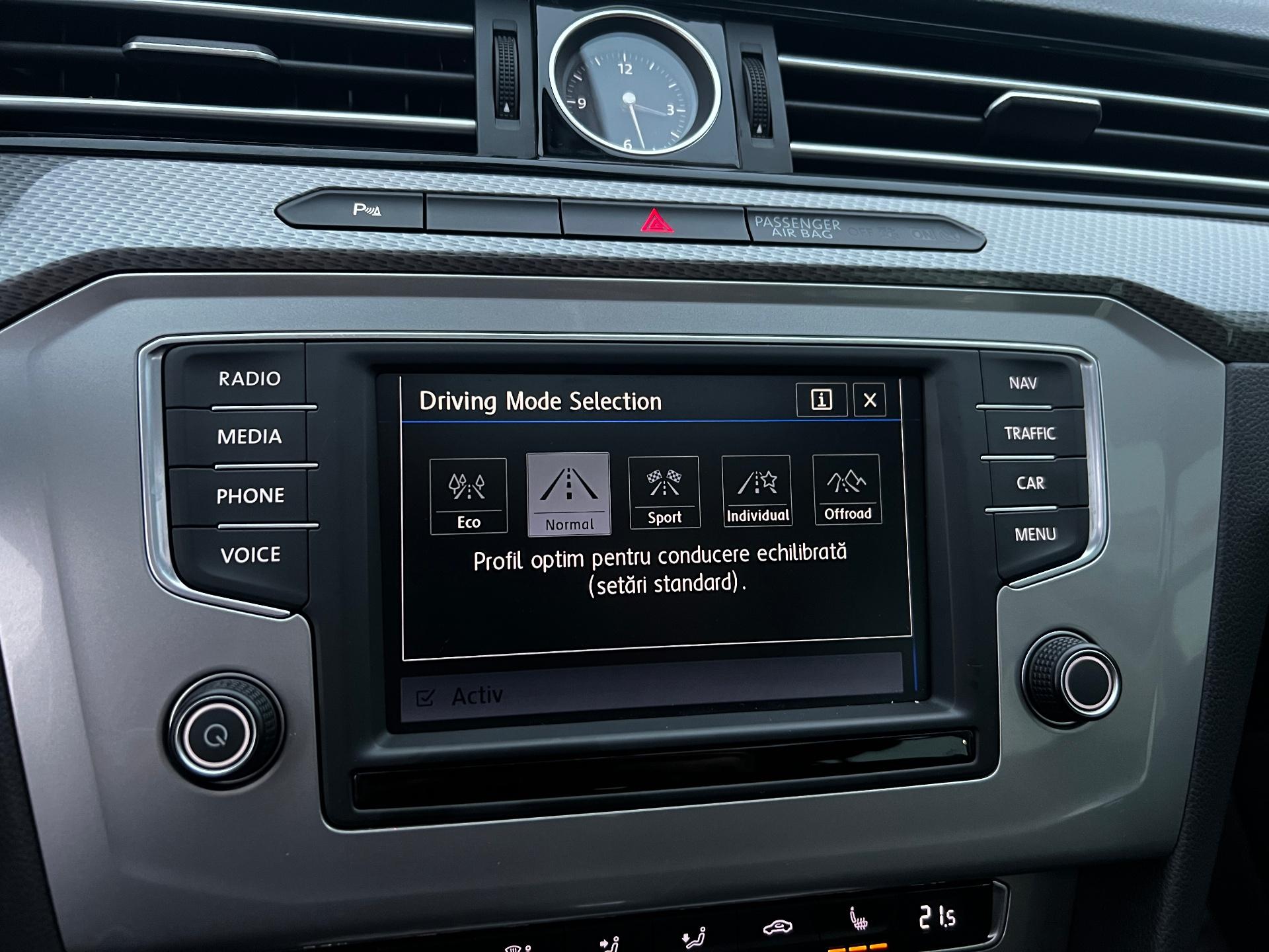 Volkswagen-Passat Alltrack