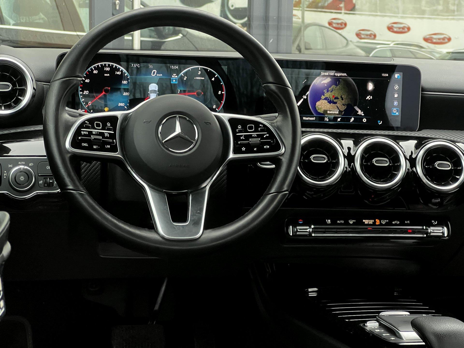 Mercedes-Benz-CLA