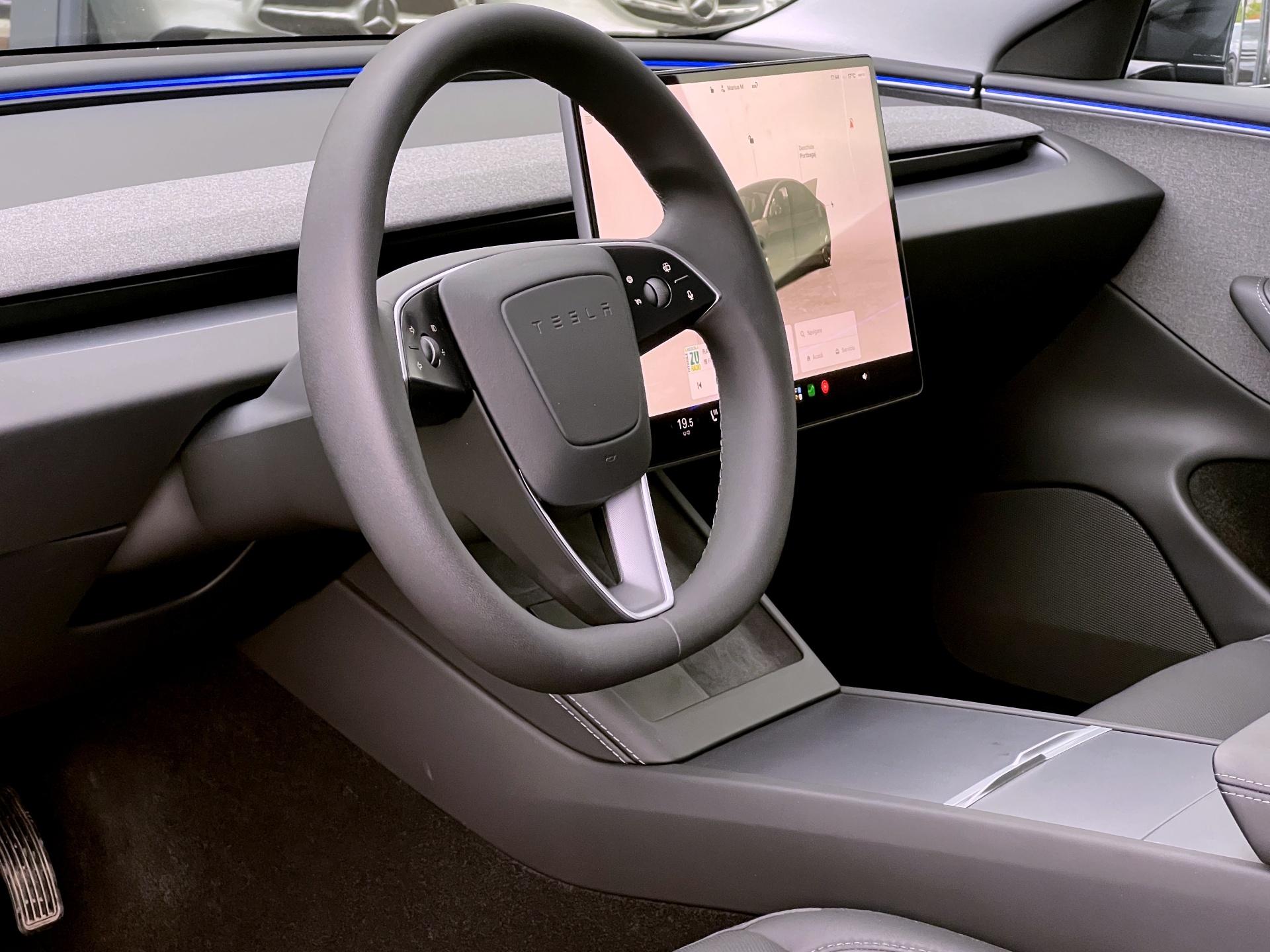Tesla-Model 3