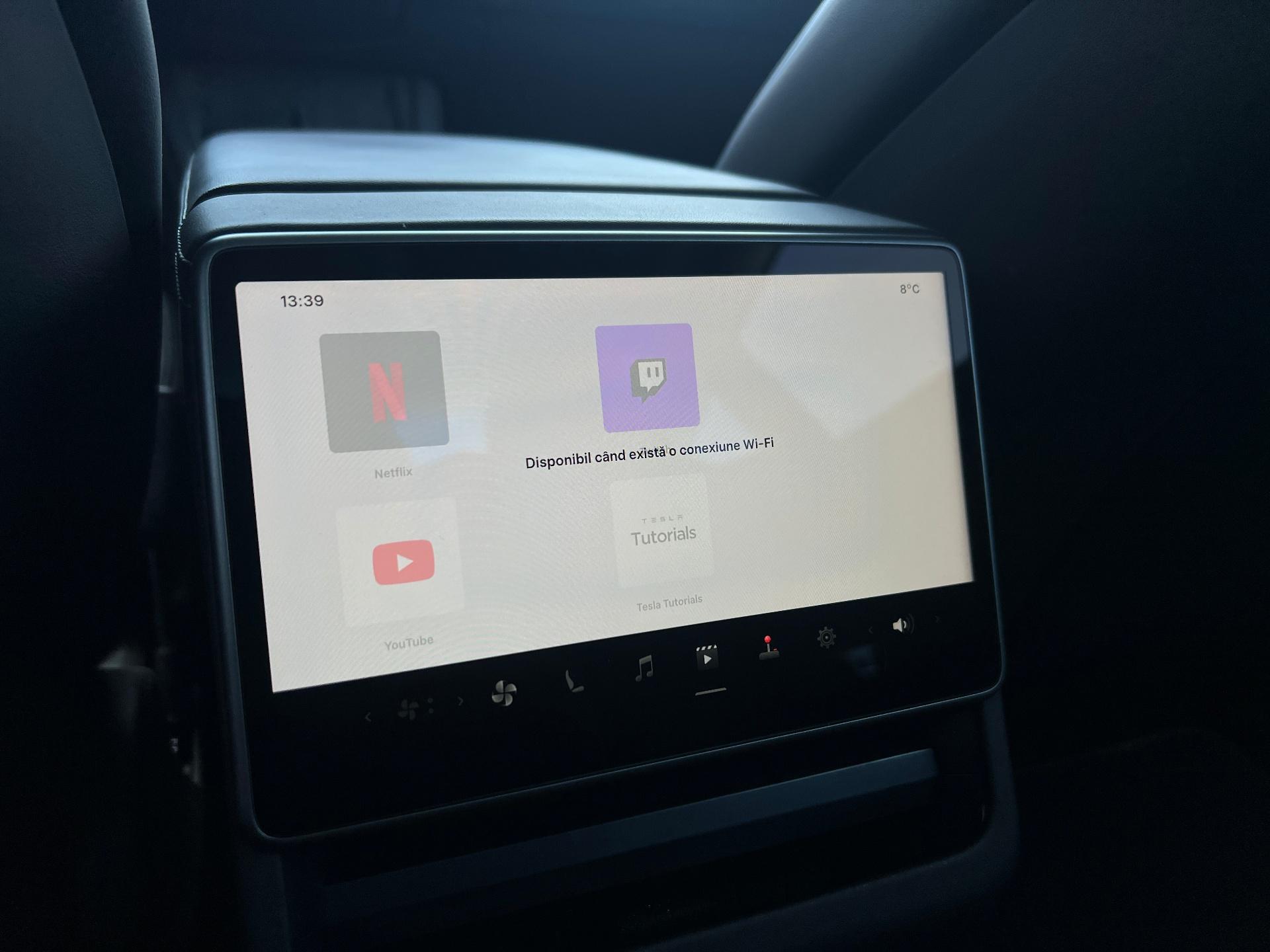 Tesla-Model 3