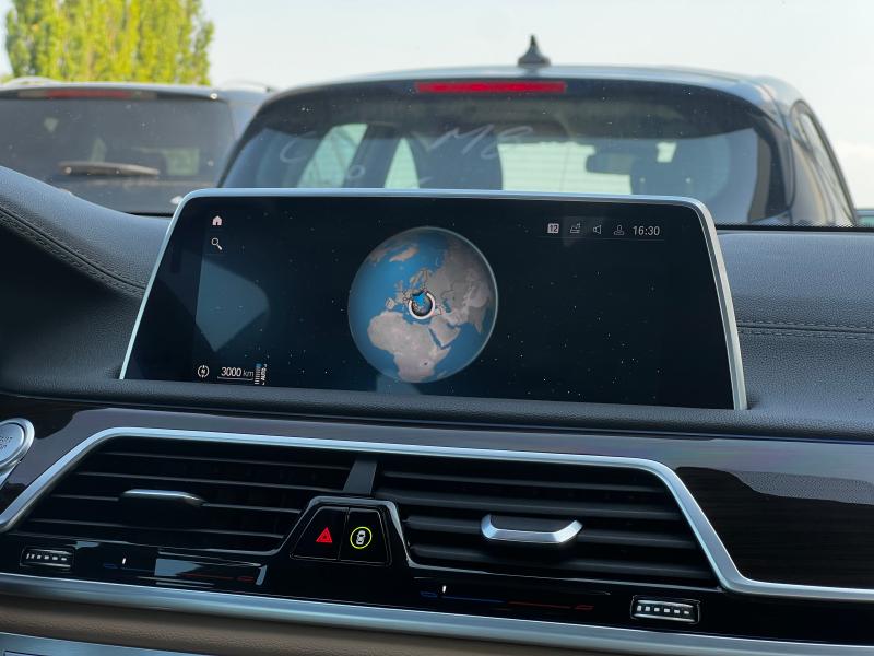 Car Thumb