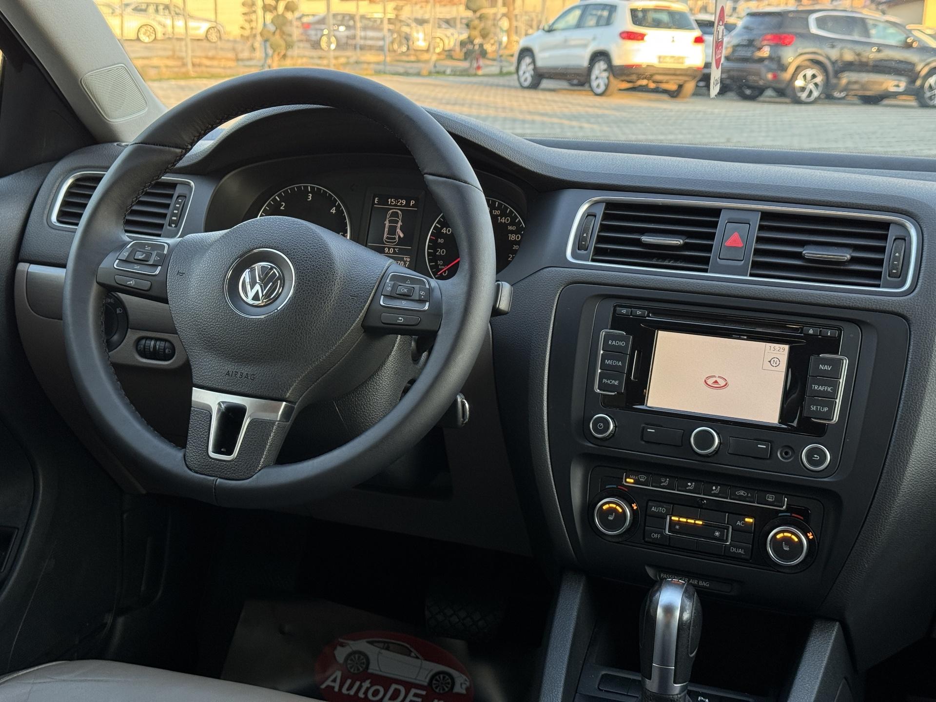 Volkswagen-Jetta