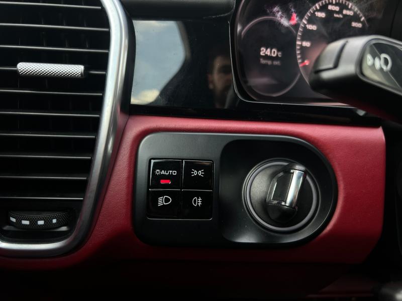 Car Thumb
